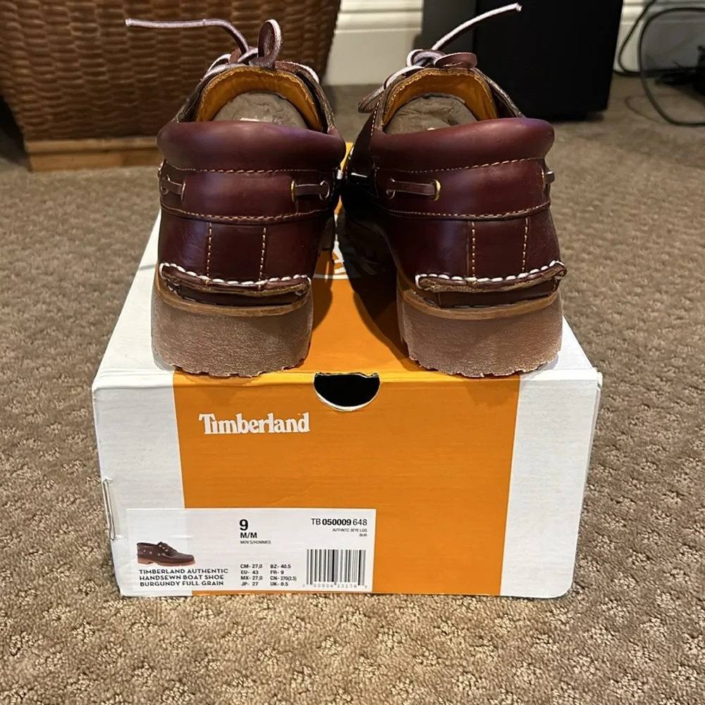 NWOT Timberland Handsewn Leather Boat Shoe Burgundy Full Grain Box Not Included
